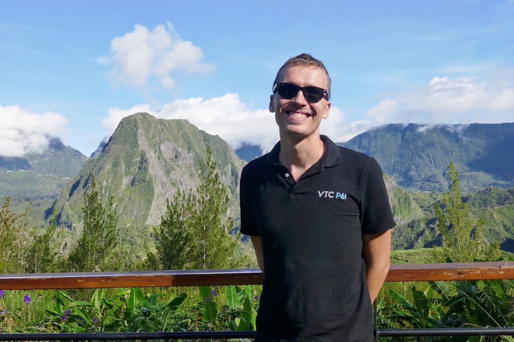 un chauffeur en excursion au cirque de Salazie à la Réunion