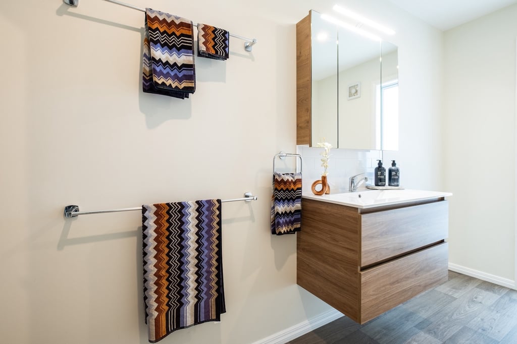 Family bathroom - Peaky Builders Wellington