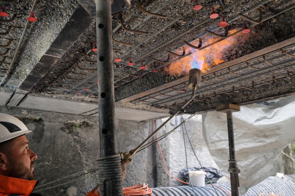 Vorspannung in Brücke mit Memory stahl