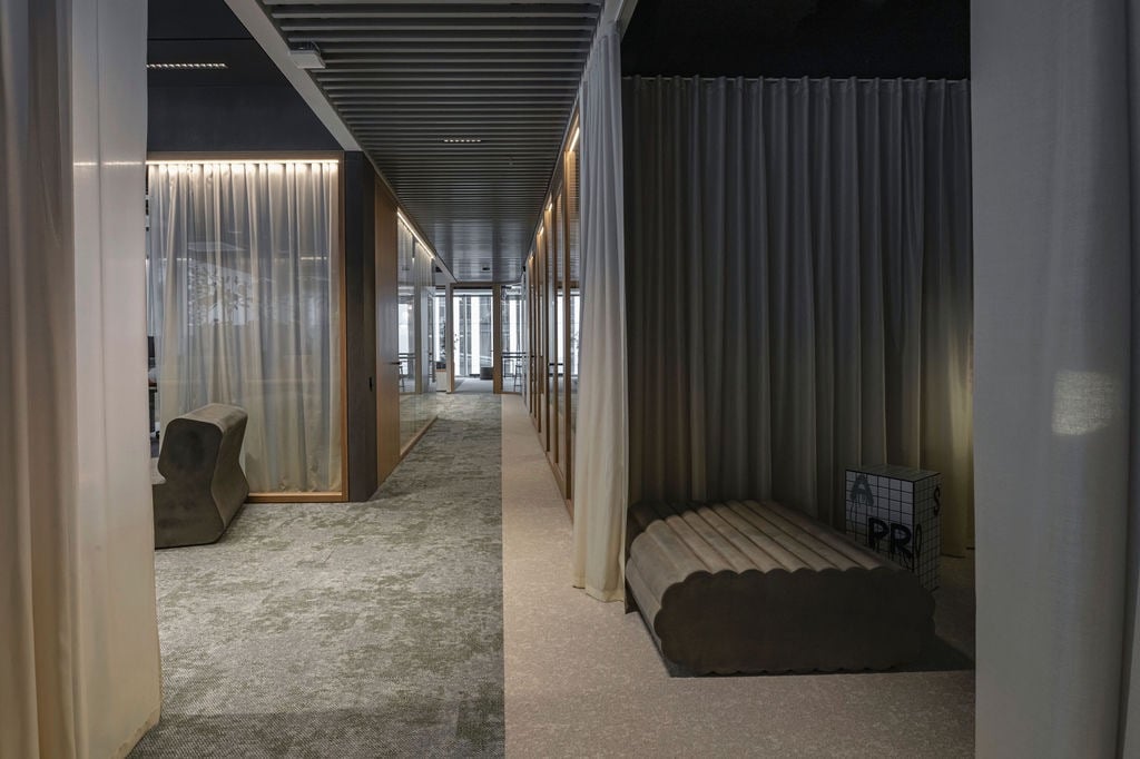 Akustinės užuolaidos biure