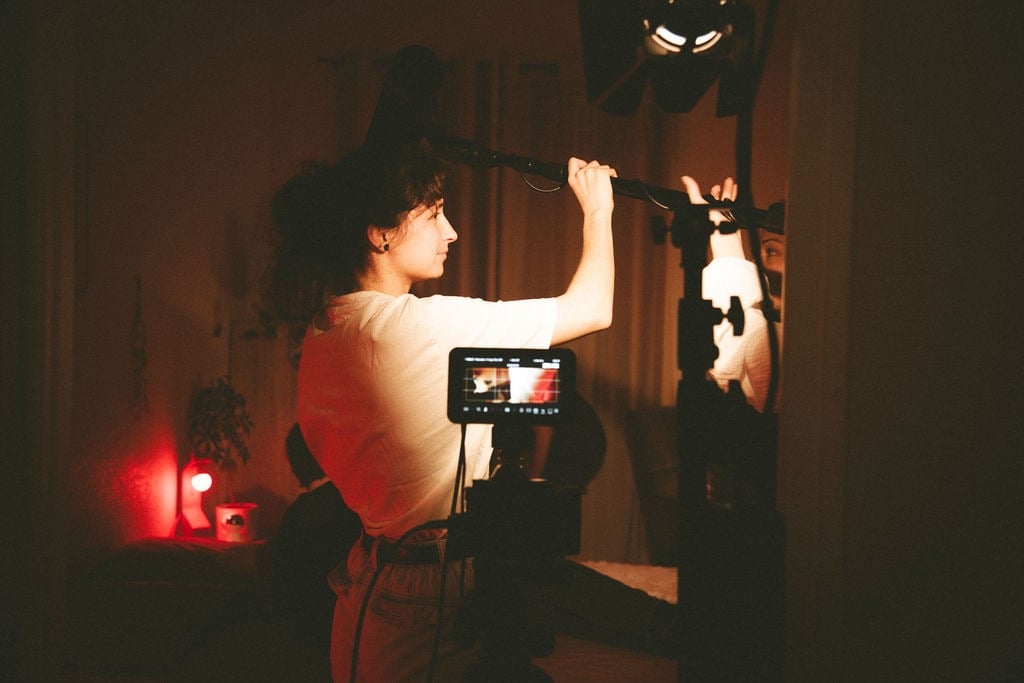 laura Leboutet en tournage sur le projet "Clair-Obscur" - Photo © Le coeur à l'image