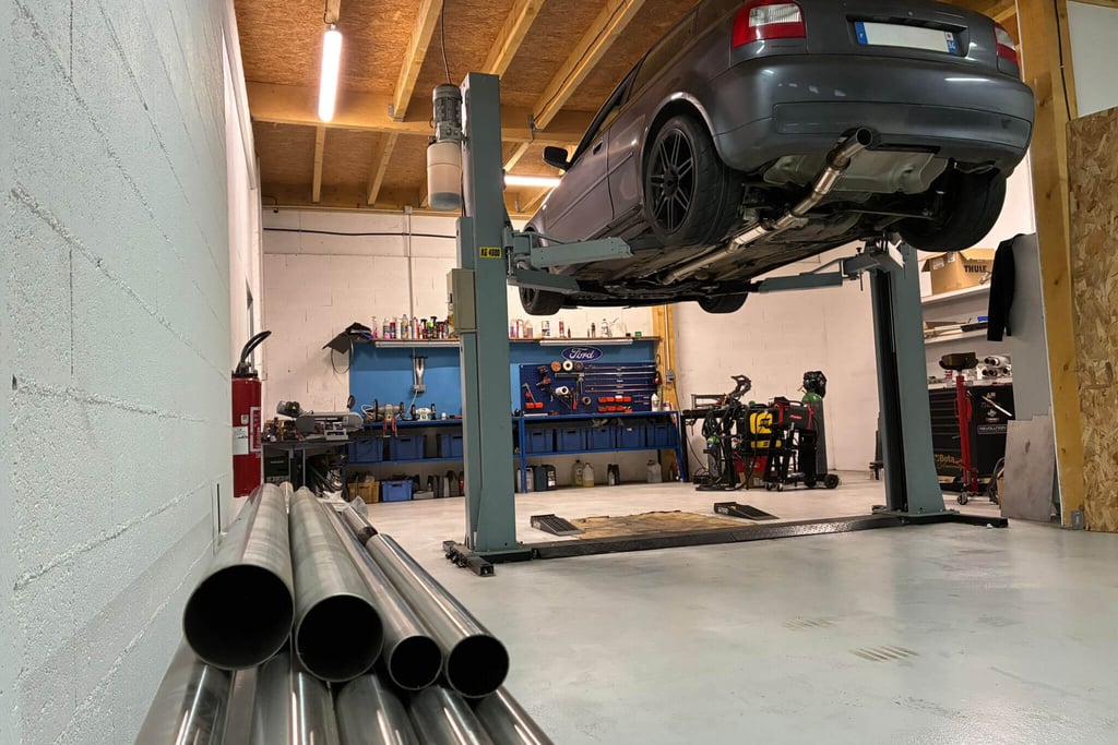 atelier de fabrication de ligne d'échappement sur mesure en inox ou titane dans les Yvelines