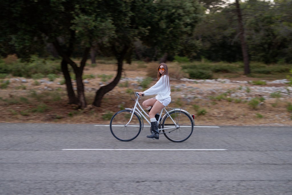 Photo femme vélo, Photoshoot vélo en drone