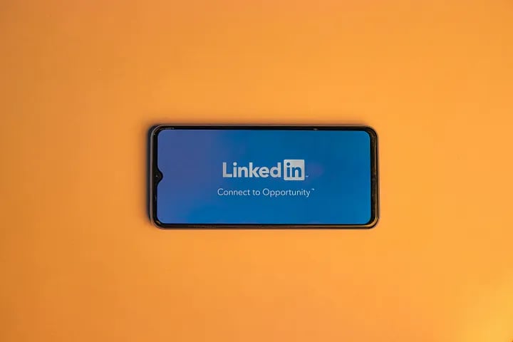 LinkedIn: Image by Shantanu Kumar (Pexels.com)