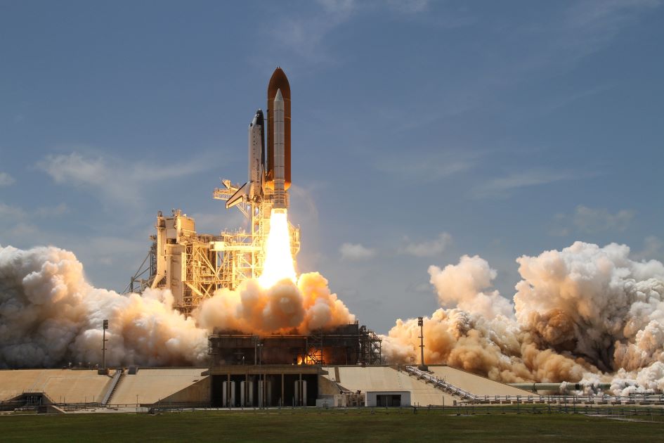A rocket ship taking off representing fast time to value in saas.