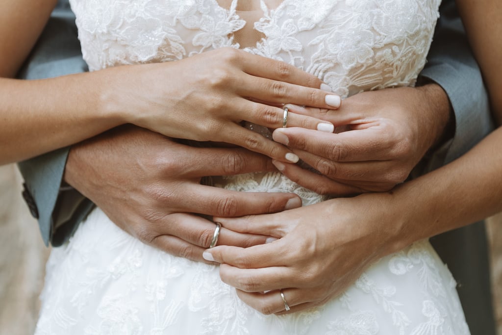 Wir fangen die kleinen Symbole eurer großen Liebe ein.
