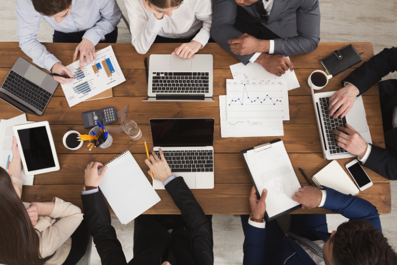  الثيادة الجماعية ونظرية القيادة بلا سلطة 