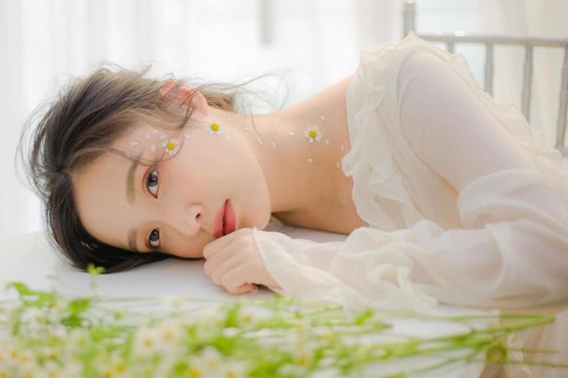 Bí quyết trang điểm và lựa chọn trang phục để có bộ ảnh nàng thơ hoàn hảo