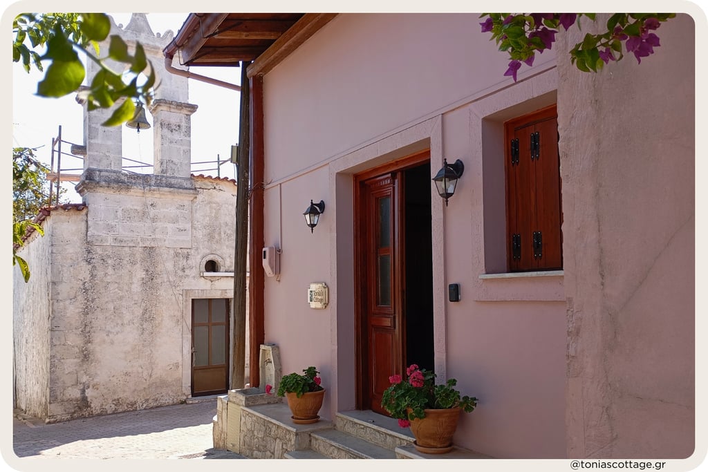 Tonia’s Cottage, holiday home rental in Alagni Village, Crete
