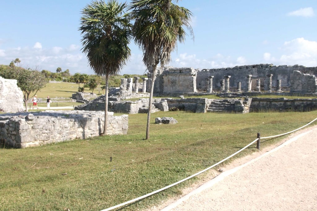 TULUM HOUSE OF COLUMNS PALACE OF TULUM