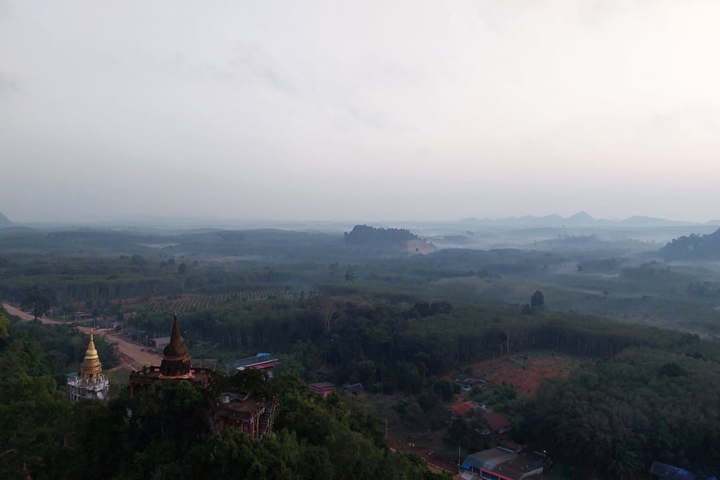 khao na nai dharma park mist surat thani