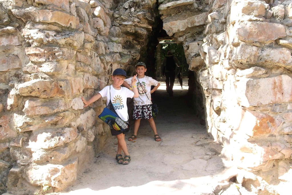 mexico tulum ruins site