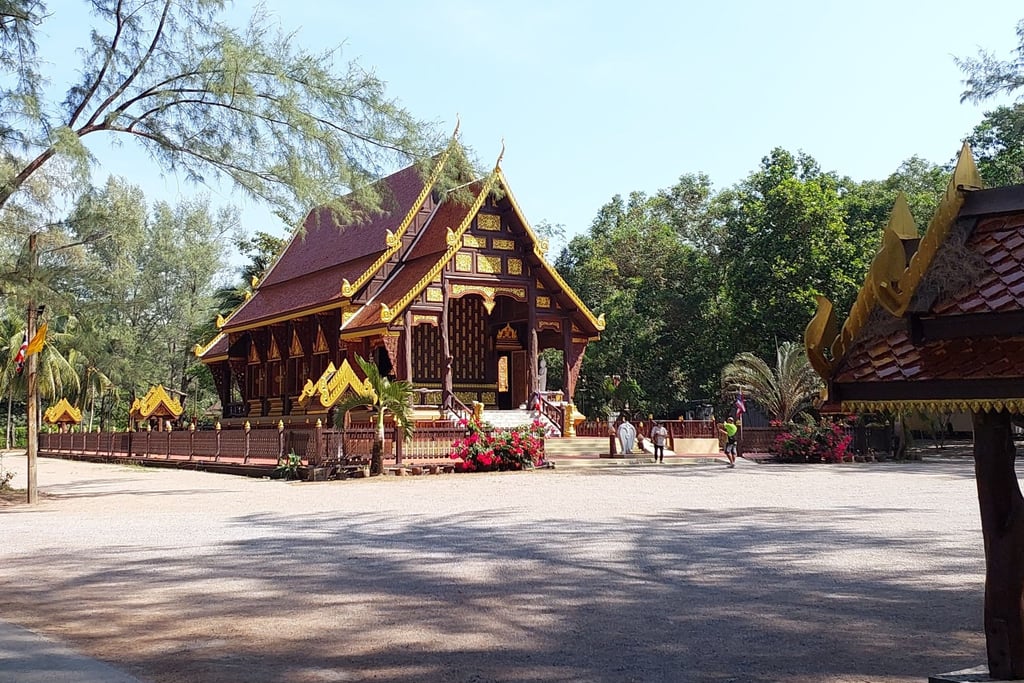 wat tha sai thai mueang phang nga