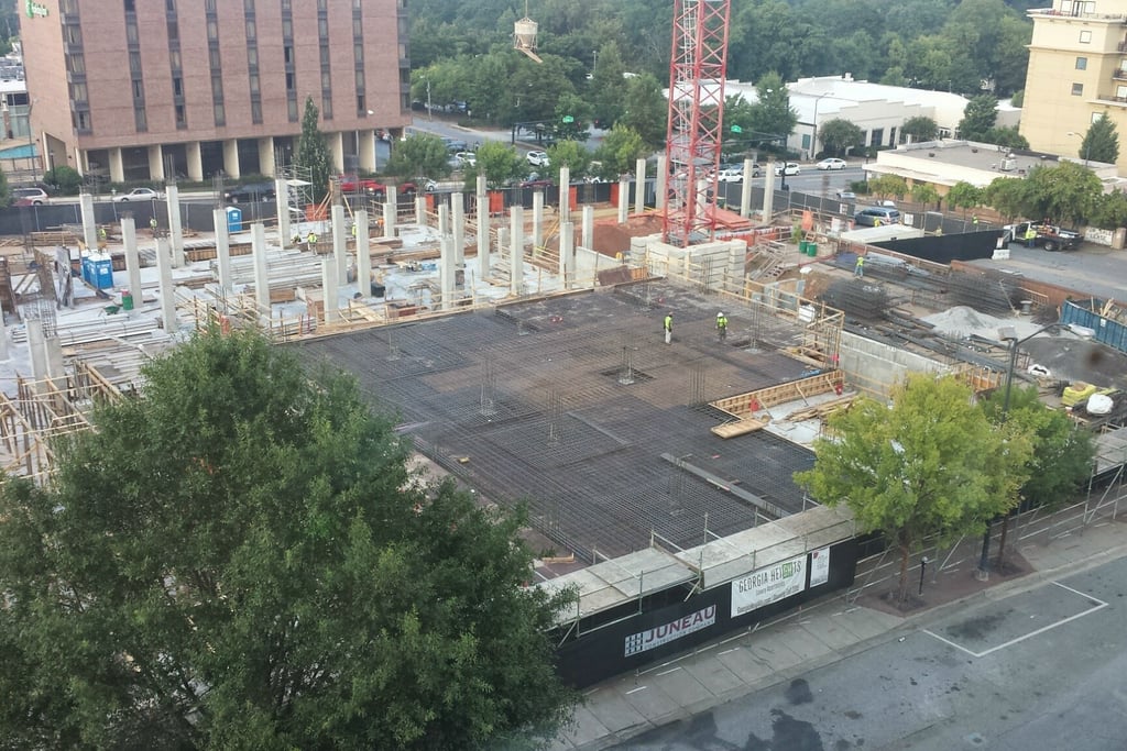 BUilding uder construction showing reinforcement