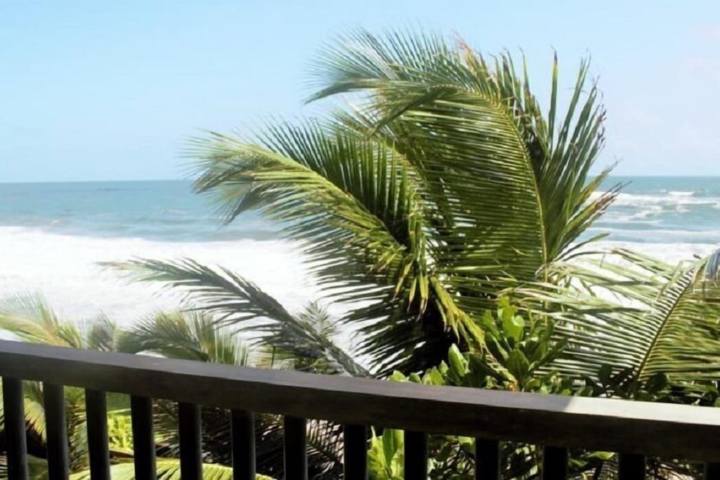 The Healthy Traveller: Five Transformative Wellness Retreats in Sri Lanka Asiri Yoga ocean view