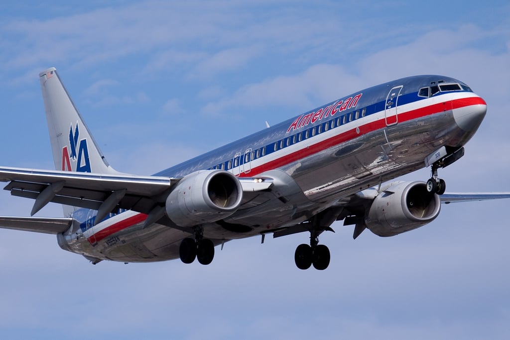 Un avion de la Compagnie American au décollage