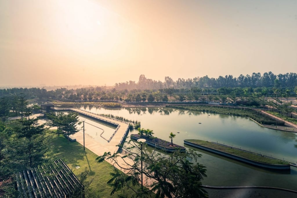 Embassy Lakeside lake view