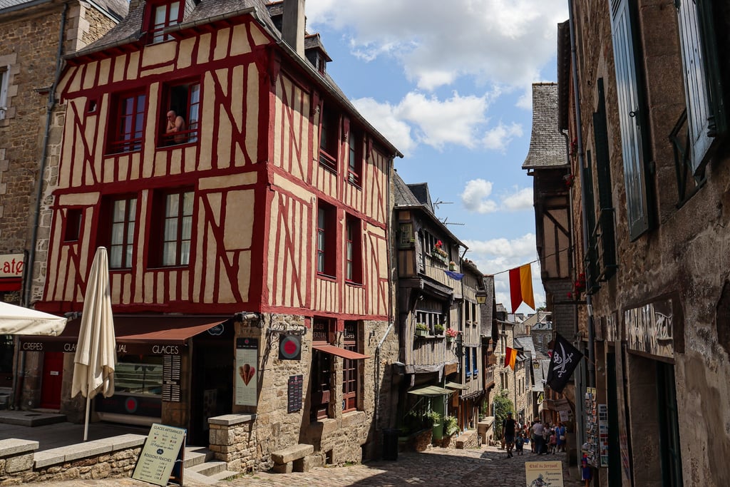 Dinan