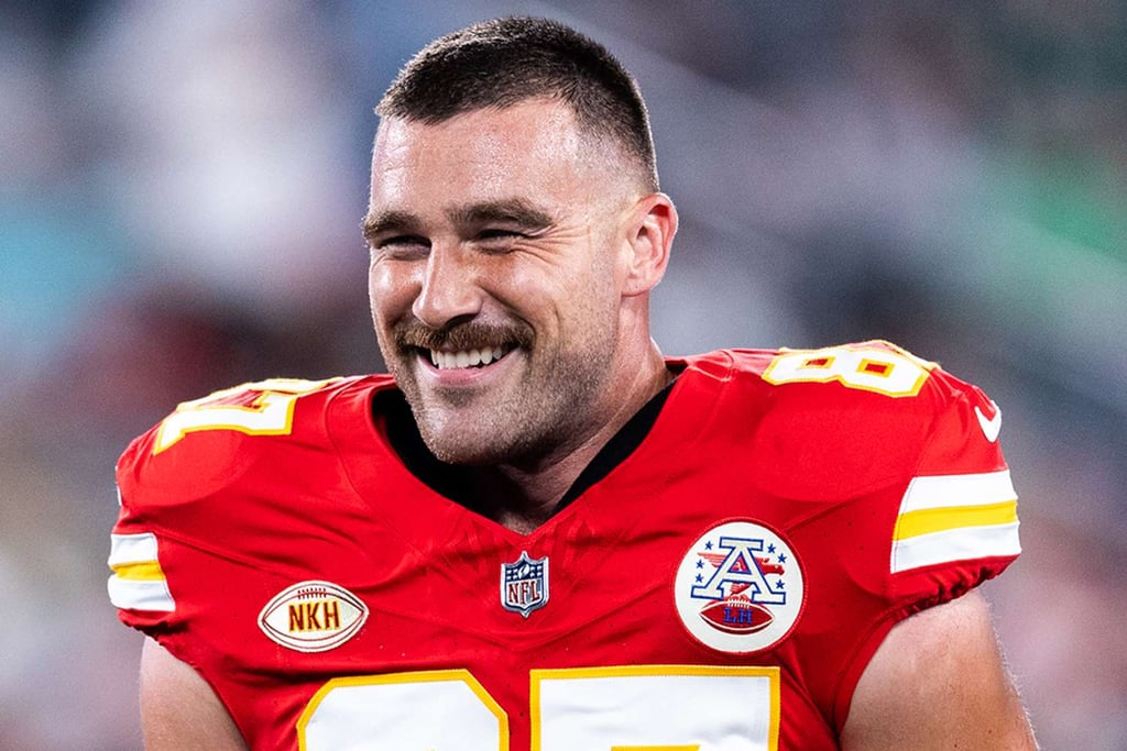 Travis Kelce smiling - Kansas City Chiefs Football Player