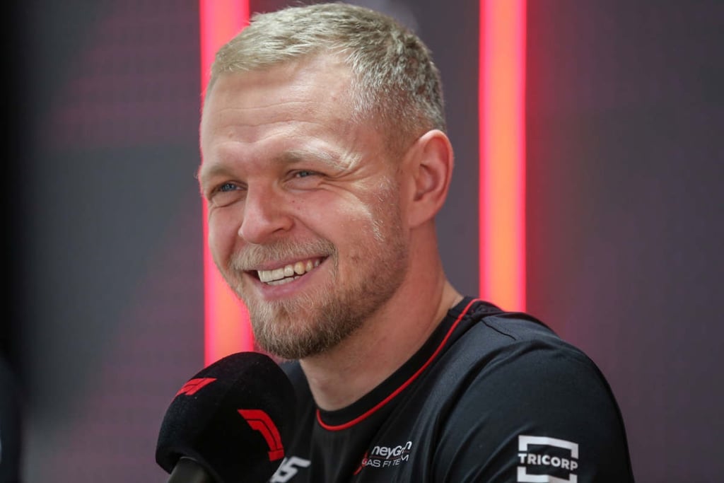 Kevinas Magnussenas Formulė-1 BMW WEC