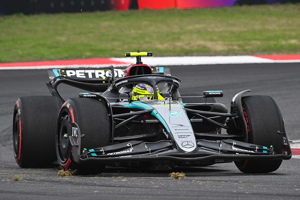 Lewisas Hamiltonas Mercedes
