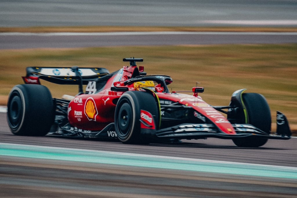Lewisas Hamiltonas Ferrari Formulė-1