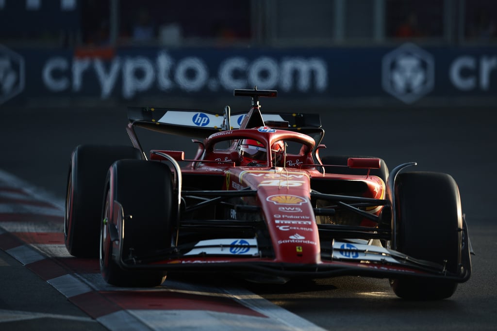 Charlesas Leclercas Ferrari Baku Formulė-1