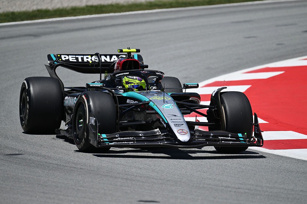Lewisas Hamiltonas Mercedes