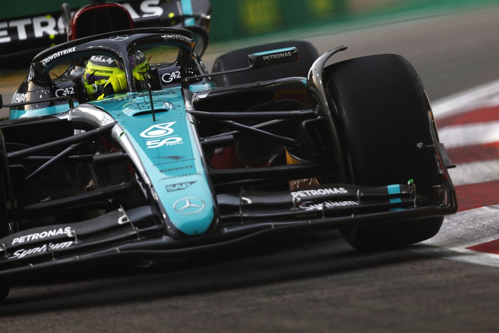 Lewisas Hamiltonas Mercedes Formulė-1