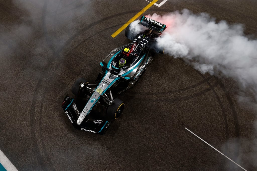 Lewisas Hamiltonas Mercedes Formulė-1