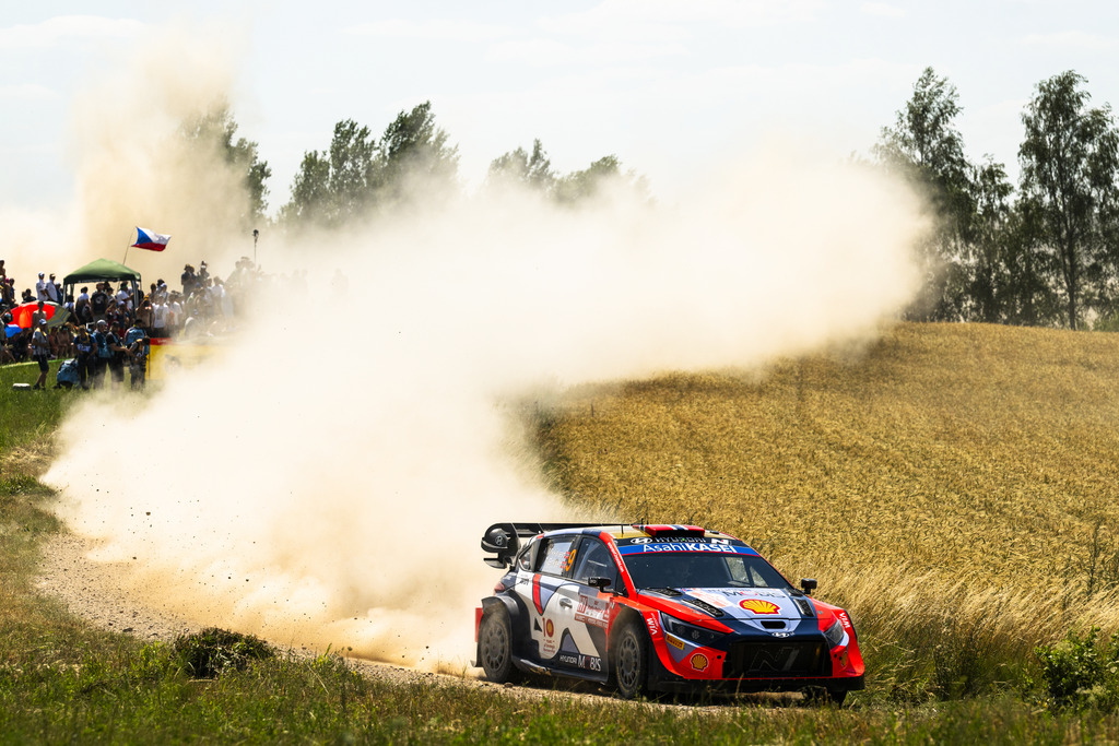 Andreasas Mikkelsenas Hyundai WRC
