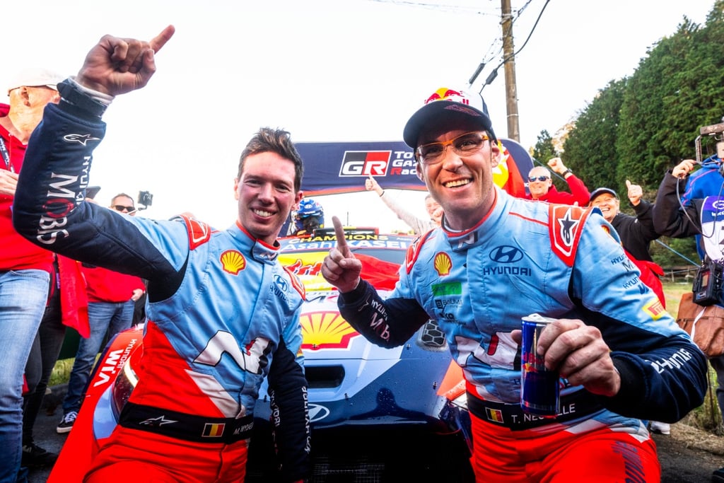 Thierry Neuville'is Hyundai WRC ralis