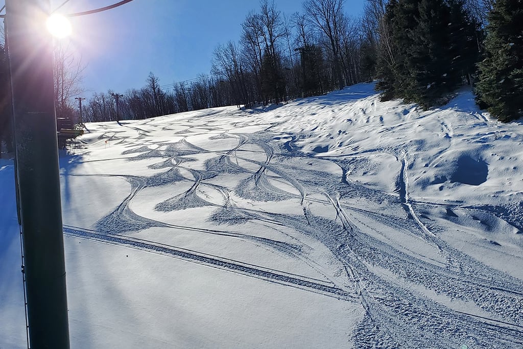 Skiing Snowriver resort in the upper peninsula of Michigan.