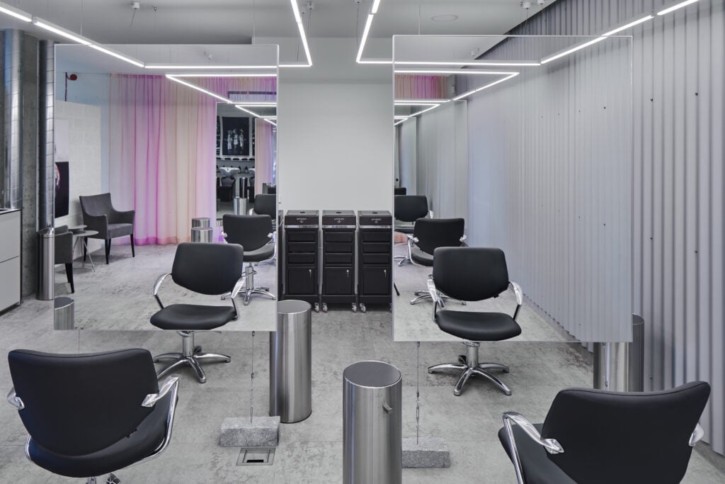 pereinancios spalvos audinys