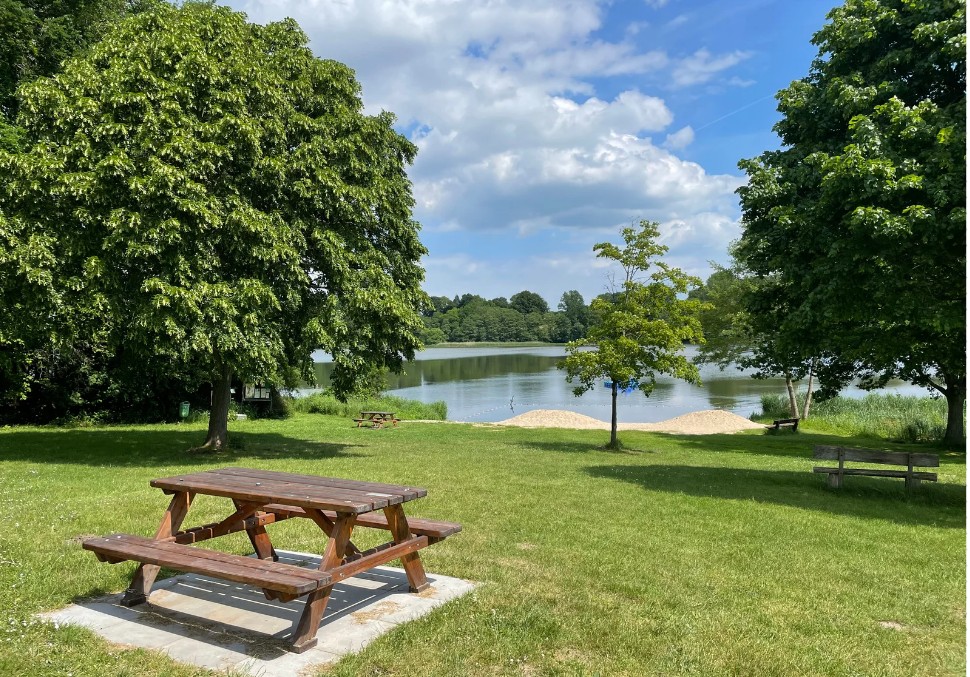 Minnewater Lake (Lake of Love) and Park, Bruges