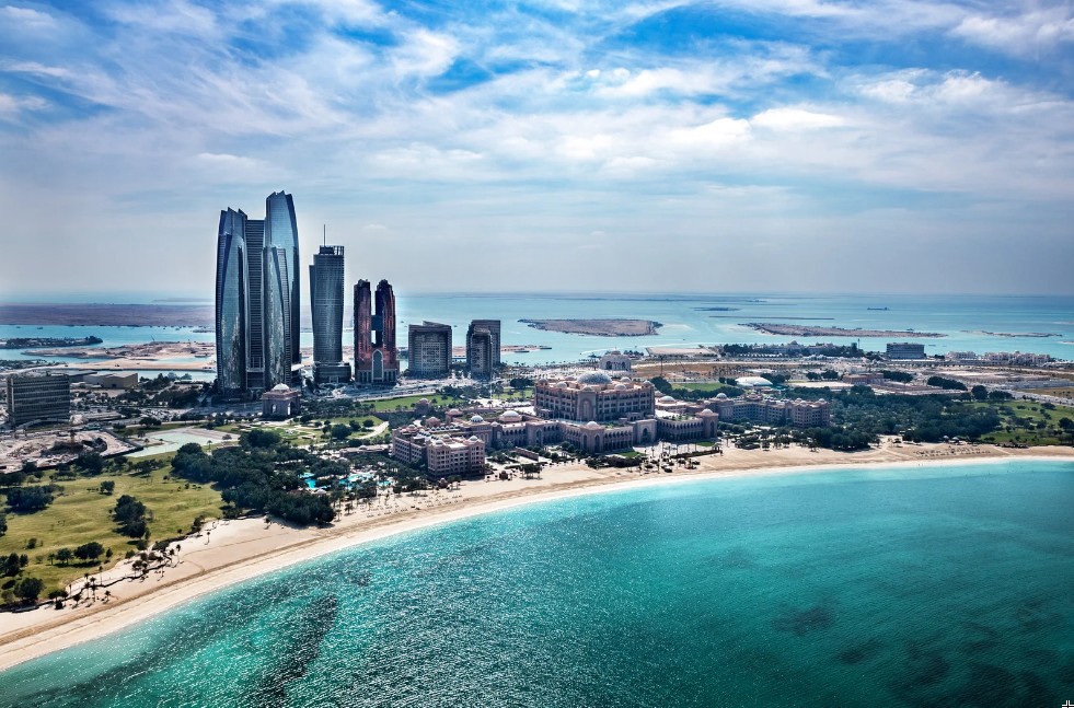 Corniche Beach, Abu Dhabi