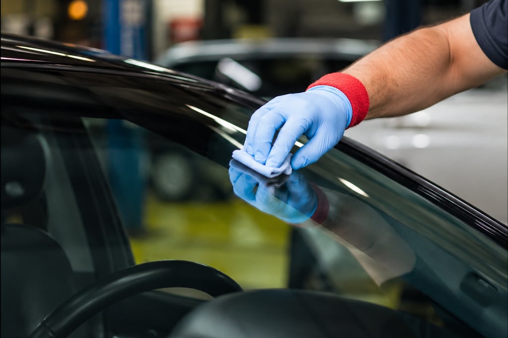 fully equipped mobile auto glass repair van Palm Bay FL