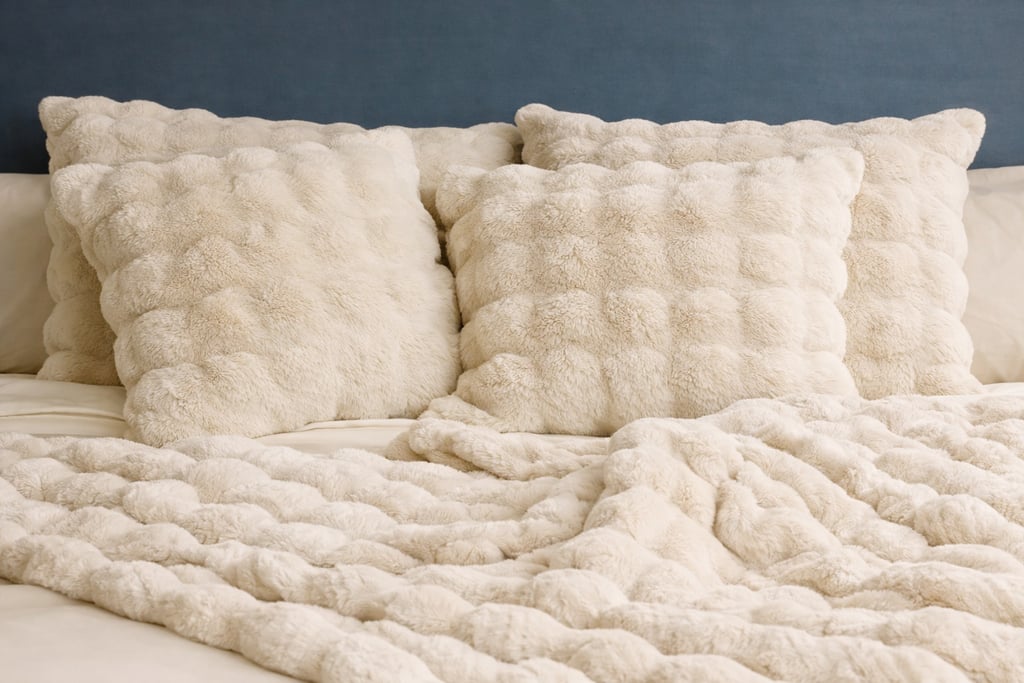 cozy earth bubble cuddle blanket