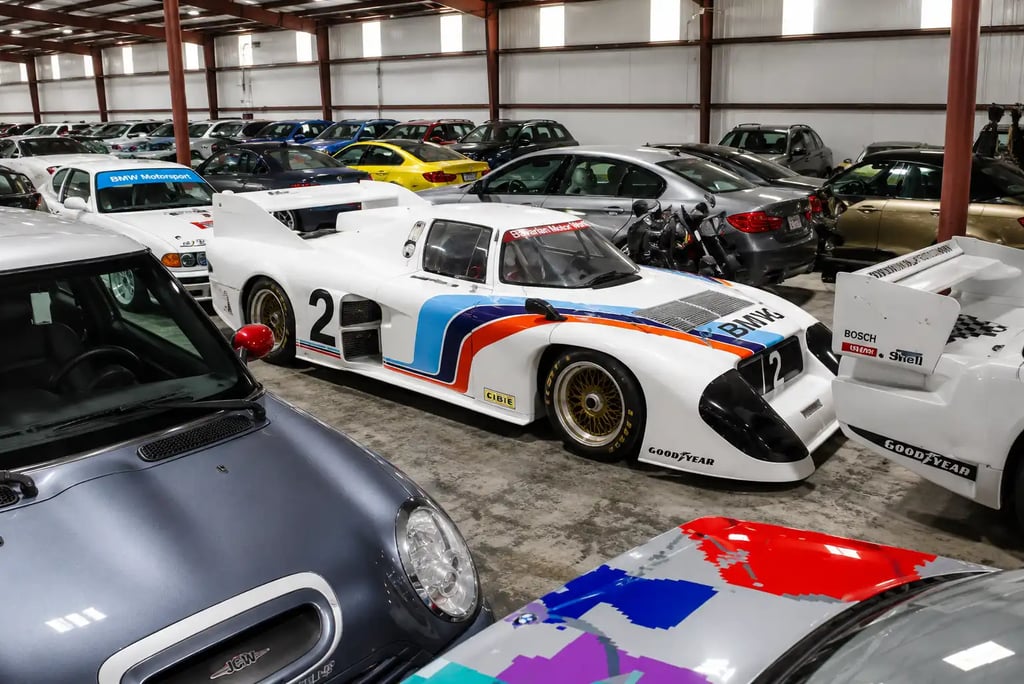BMW M1 de competição preservado na coleção secreta da marca nos Estados Unidos