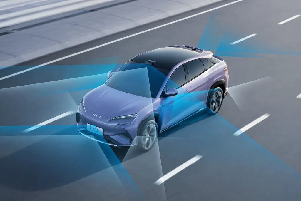 Carro elétrico BYD utiliza sensores inteligentes para monitorar o ambiente ao redor