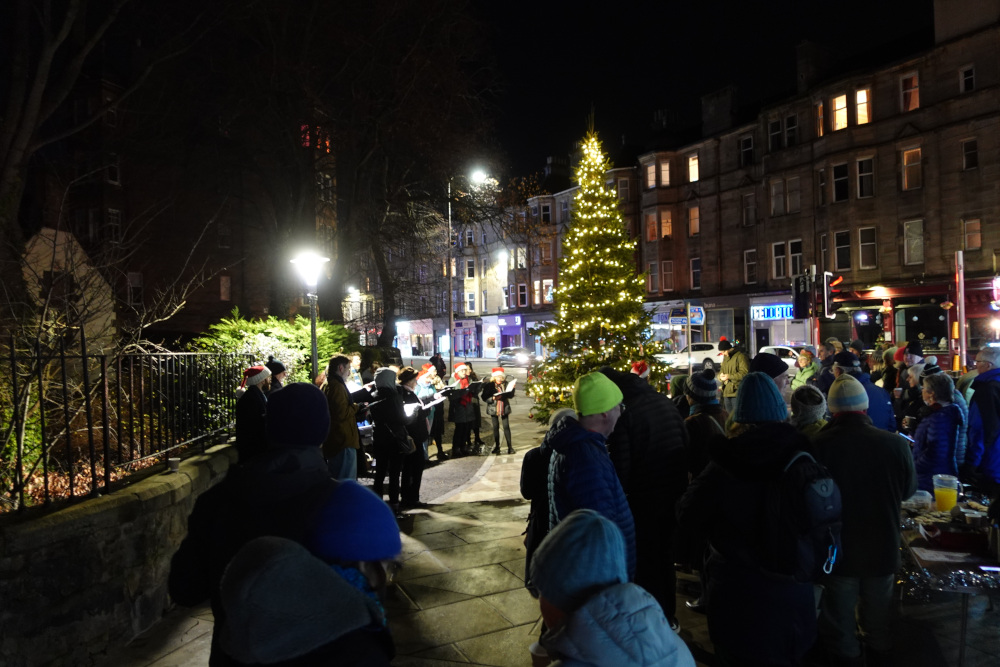 Edinburgh Gilbert and Sullivan Singers event on  Old Colt Bridge 2025