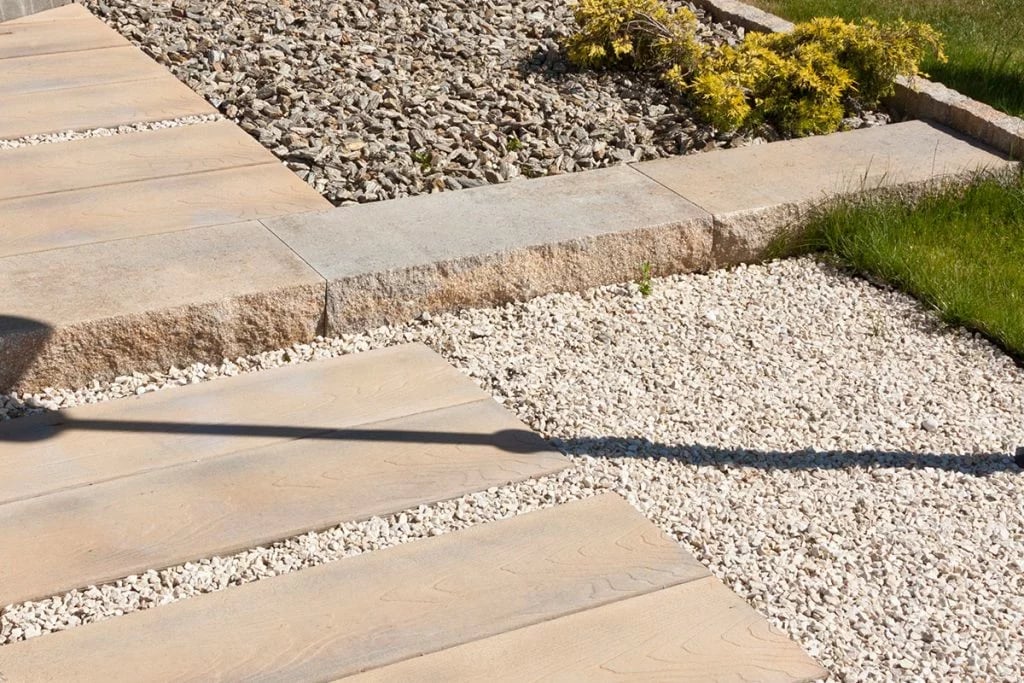 Skaldyto betono laiptų blokai