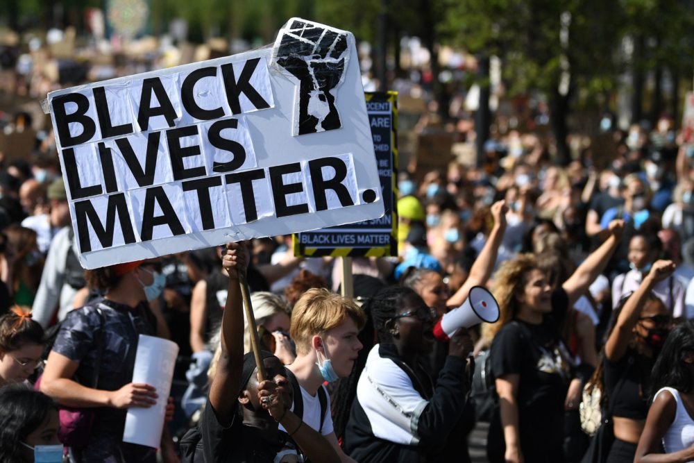 imagem da manifestação Black Lives Matter