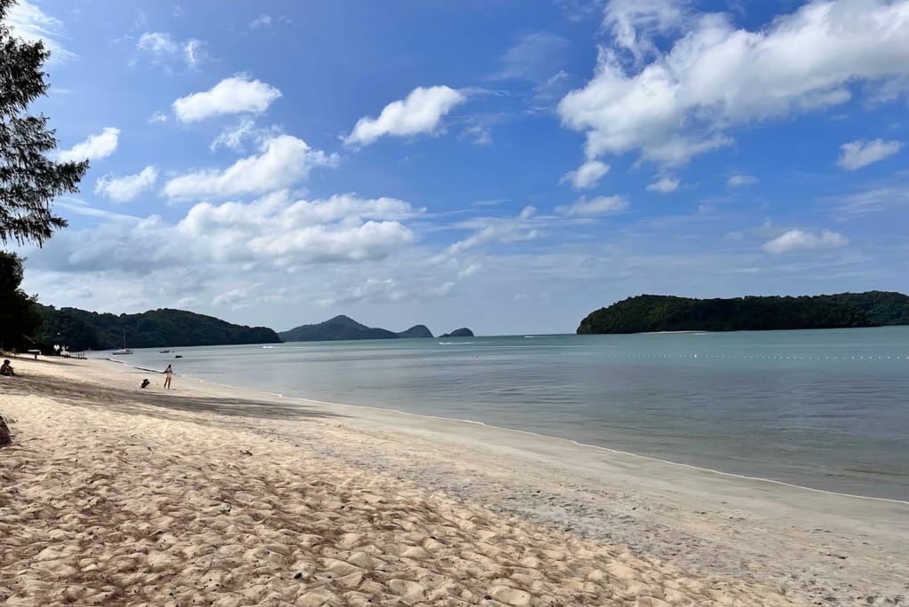 langkawi pentai cencang beach