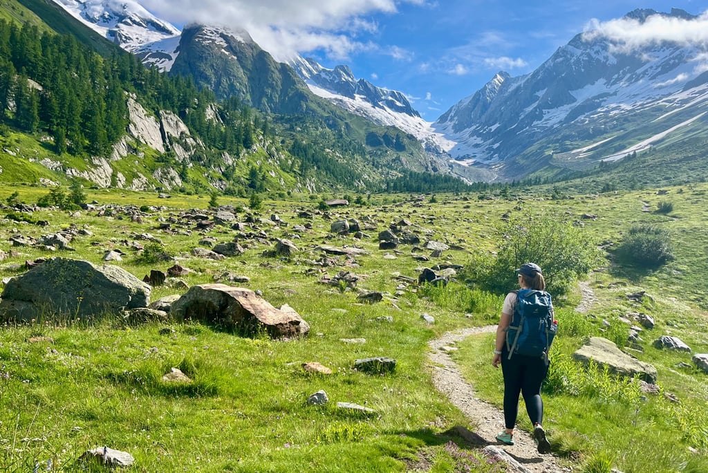 Walking up the Lötschental from Fafleralp