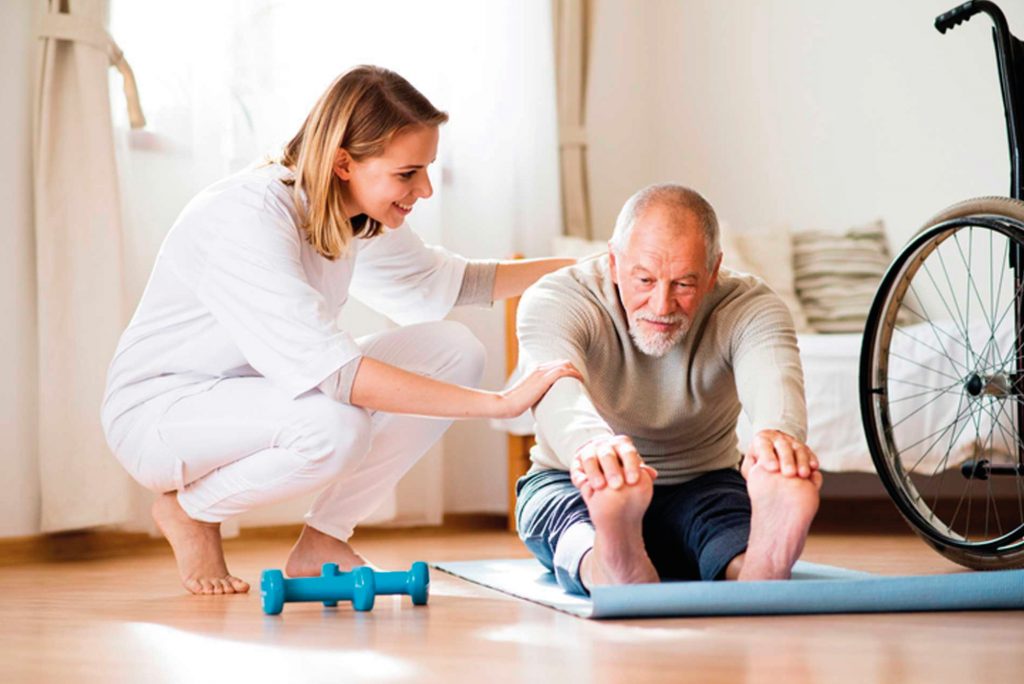 Beneficios de la Fisioterapia Ancianos rehabilitación muscular para adultos mayores 