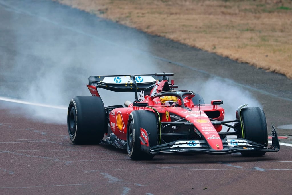 Lewisas Hamiltonas Ferrari Formulė-1