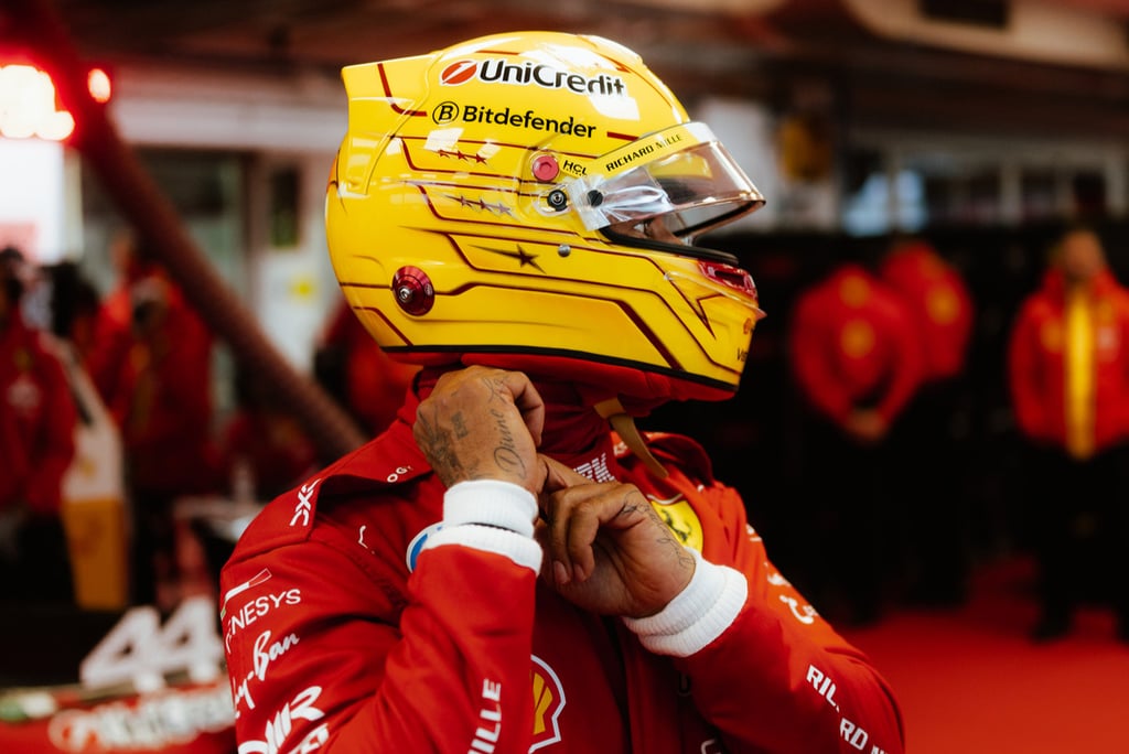 Lewisas Hamiltonas Ferrari Formulė-1