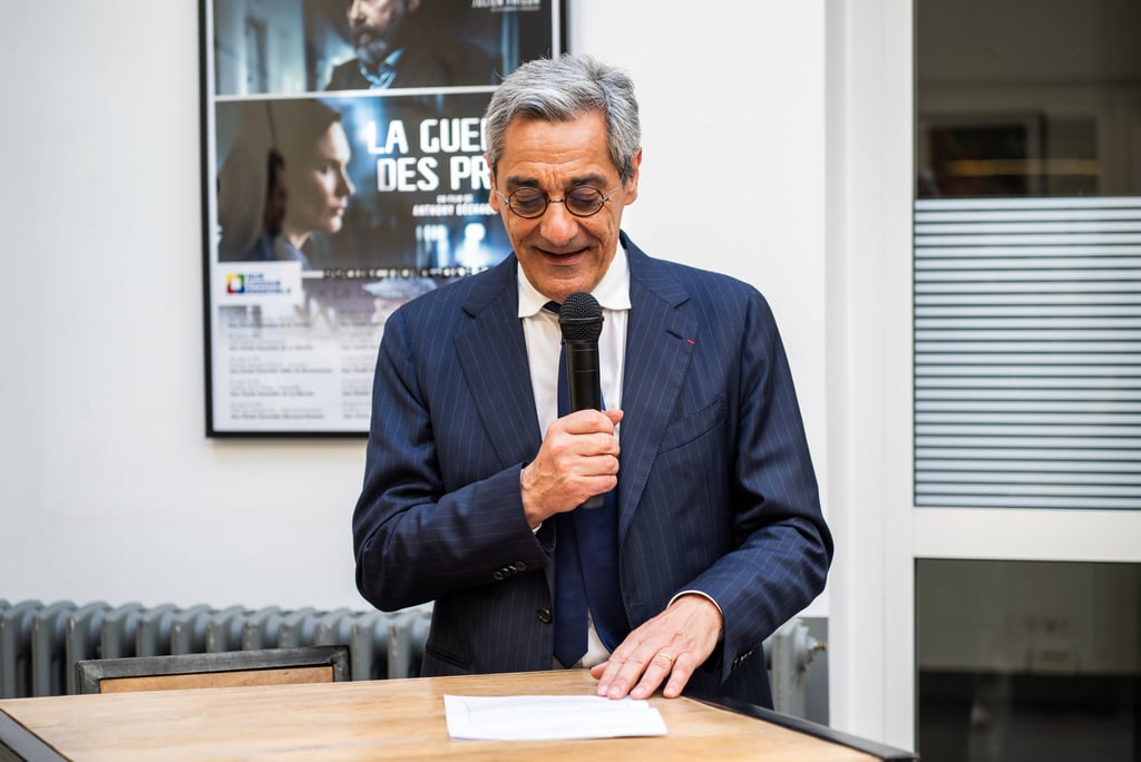 Serge Papin en visite dans les bureaux de Que Choisir Ensemble
