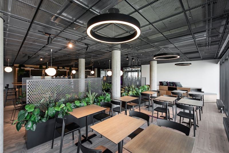 akustines grindybiuro valgykloje